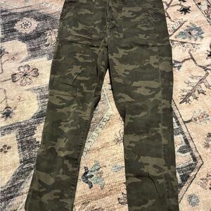 Women’s Camo jeans - Olive Green